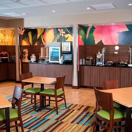 Fairfield Inn & Suites By Marriott Cincinnati Uptown/University Area מראה חיצוני תמונה